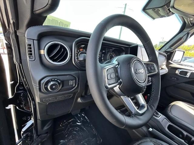 2025 Jeep Wrangler 4-Door Sahara 4x4