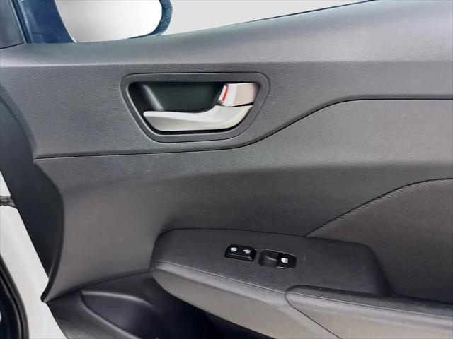 2020 Hyundai Accent SE