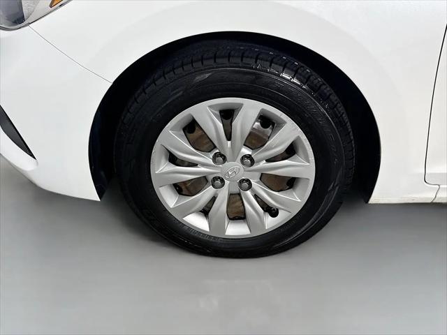 2020 Hyundai Accent SE