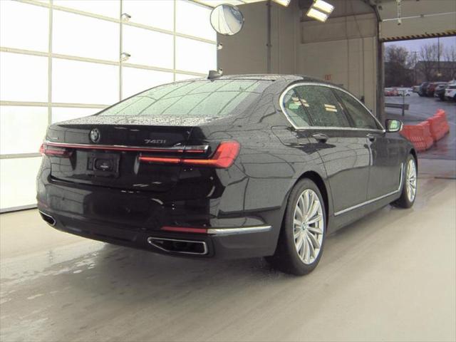 2022 BMW 740 i xDrive