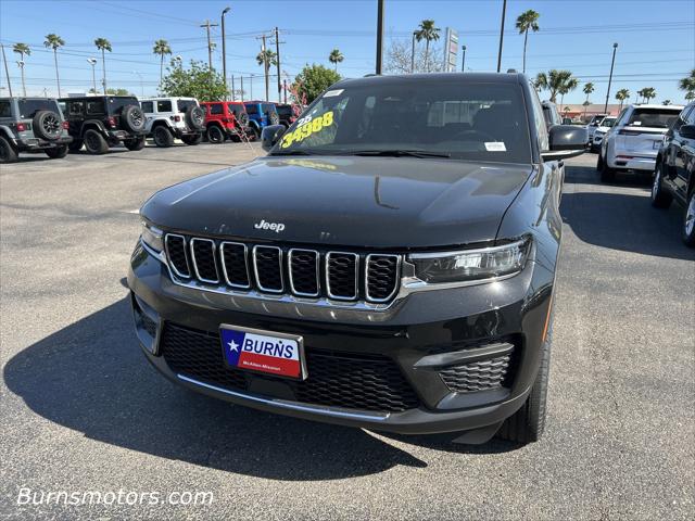 2025 Jeep Grand Cherokee GRAND CHEROKEE LAREDO 4X2