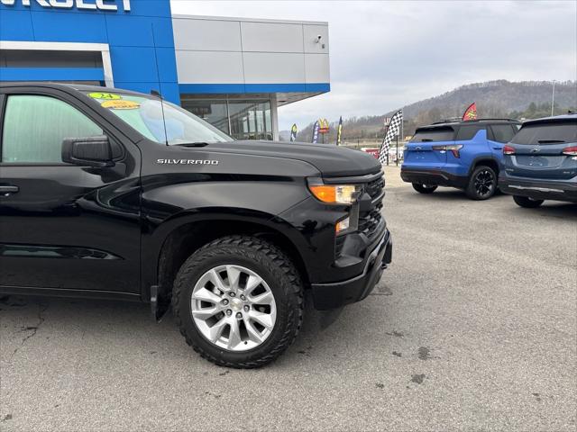 2024 Chevrolet Silverado 1500 4WD Crew Cab Short Bed Custom