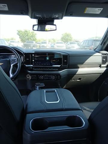 2022 Chevrolet Silverado 1500 4WD Crew Cab Short Bed LTZ