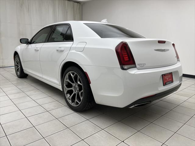2018 Chrysler 300 Touring