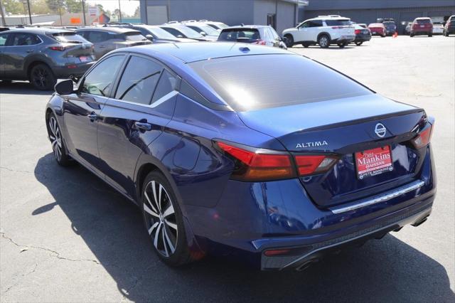 2022 Nissan Altima SR FWD