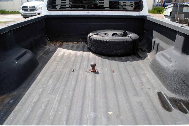 2006 Ford F-350 XL PICKUP 4D 8 FT