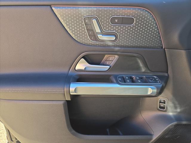 2025 Mercedes-Benz GLB GLB 250