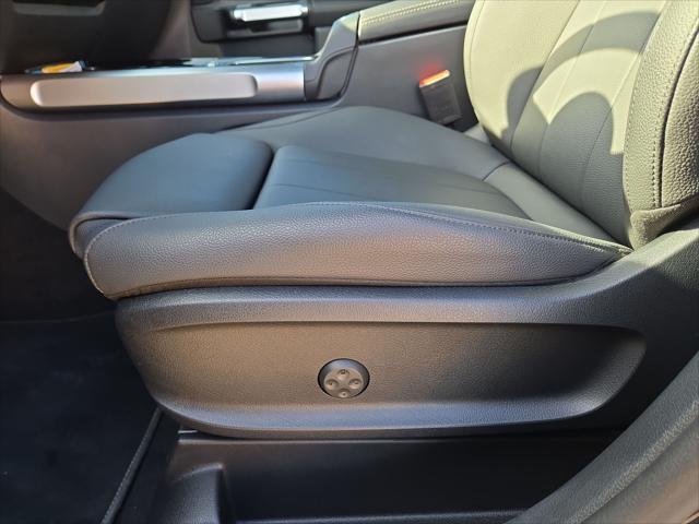 2025 Mercedes-Benz GLB GLB 250