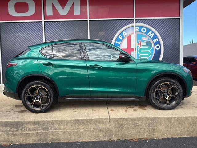 2025 Alfa Romeo Stelvio STELVIO INTENSA AWD 2025 Alfa Romeo Stelvio STELVIO INTENSA AWD