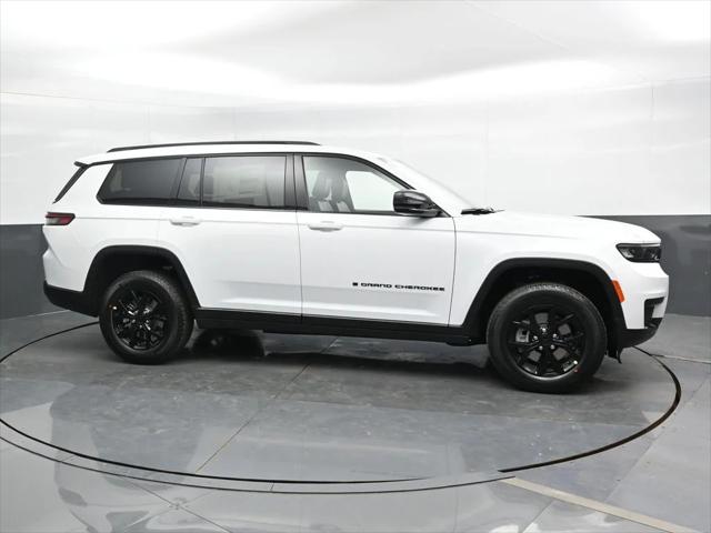 2025 Jeep Grand Cherokee GRAND CHEROKEE L ALTITUDE 4X4