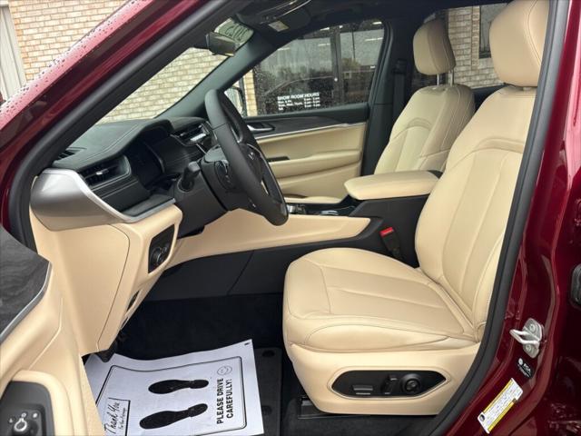 2025 Jeep Grand Cherokee GRAND CHEROKEE L LIMITED 4X4