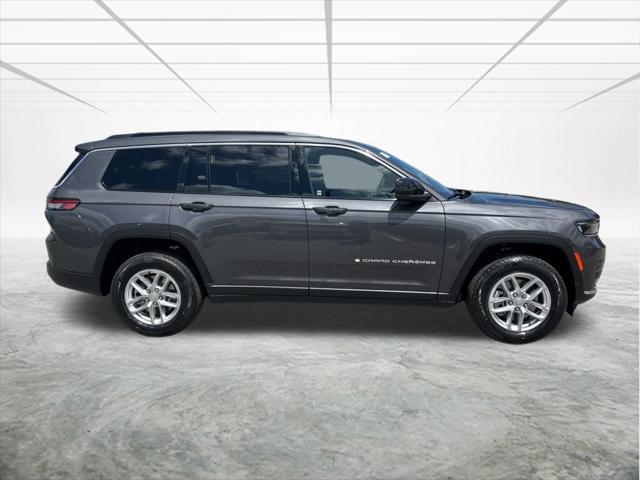 2025 Jeep Grand Cherokee GRAND CHEROKEE L LAREDO X 4X4