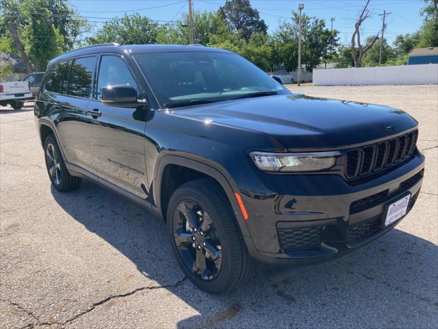 2025 Jeep Grand Cherokee GRAND CHEROKEE L ALTITUDE 4X4
