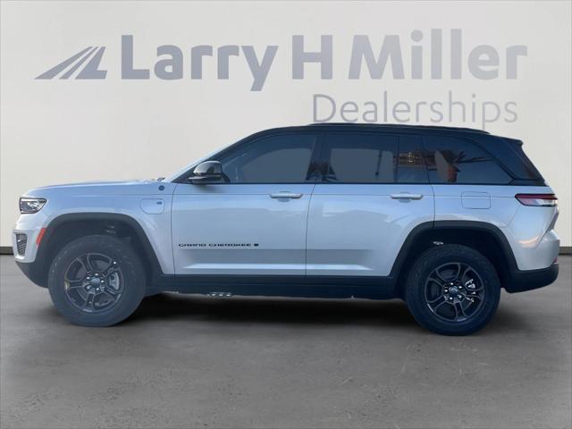 2025 Jeep Grand Cherokee 4xe GRAND CHEROKEE TRAILHAWK 4xe 2025 Jeep Grand Cherokee 4xe GRAND CHEROKEE TRAILHAWK 4xe