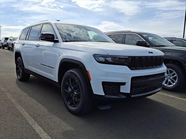 2025 Jeep Grand Cherokee GRAND CHEROKEE L ALTITUDE X 4X4