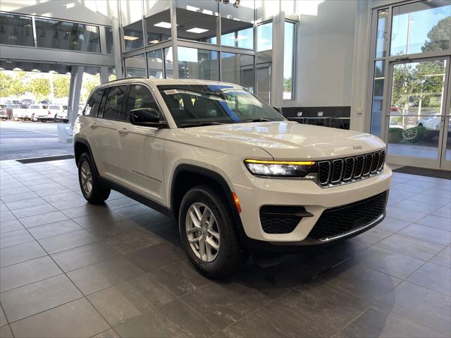 2025 Jeep Grand Cherokee GRAND CHEROKEE LAREDO X 4X2