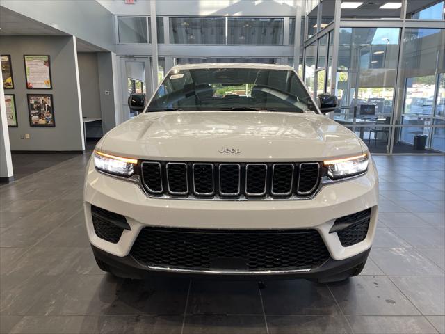 2025 Jeep Grand Cherokee GRAND CHEROKEE LAREDO X 4X2