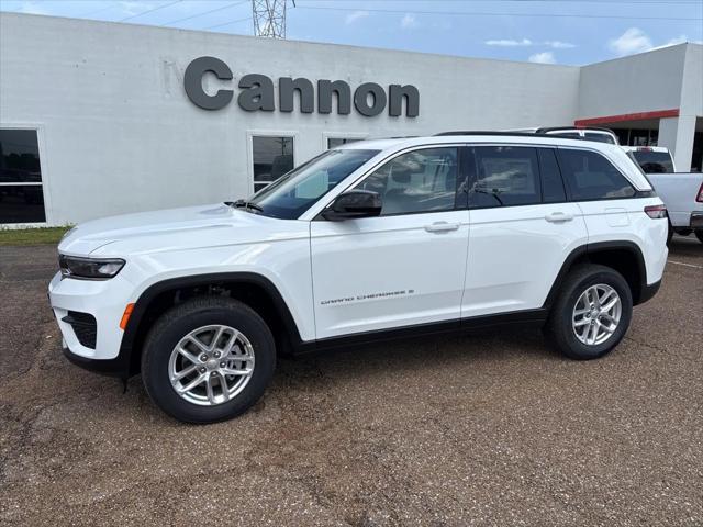 2025 Jeep Grand Cherokee GRAND CHEROKEE LAREDO X 4X2