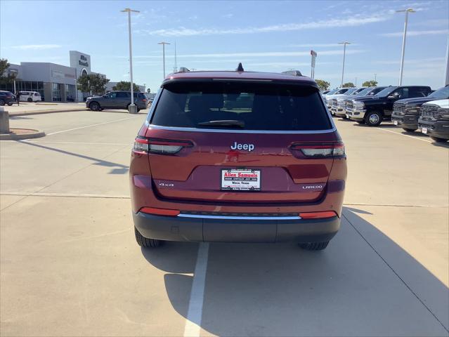 2025 Jeep Grand Cherokee GRAND CHEROKEE L LAREDO X 4X4
