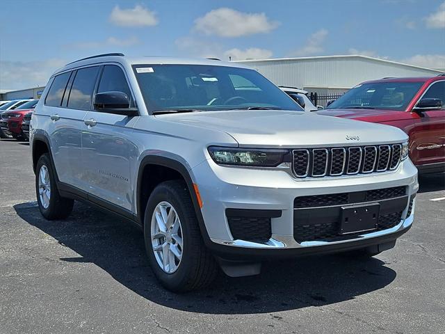 2025 Jeep Grand Cherokee GRAND CHEROKEE L LAREDO X 4X2
