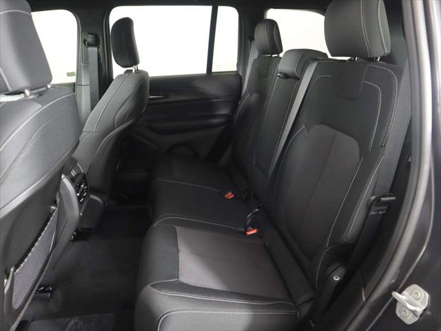 2025 Jeep Grand Cherokee Laredo 4x4