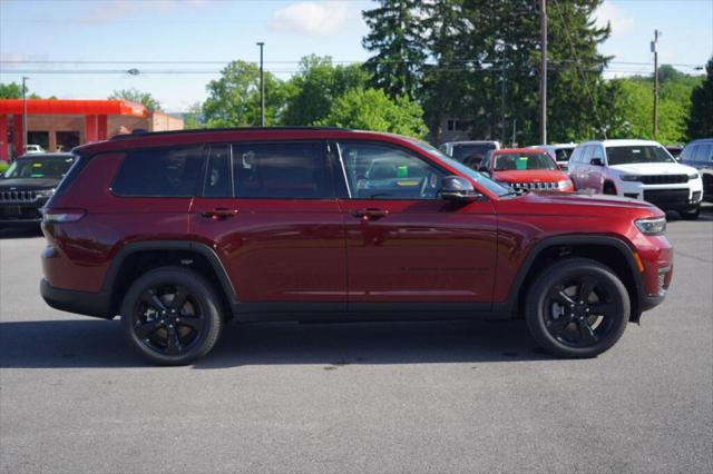 2025 Jeep Grand Cherokee GRAND CHEROKEE L LIMITED 4X4