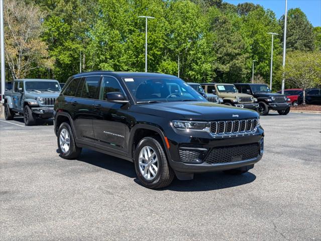 2025 Jeep Grand Cherokee GRAND CHEROKEE LAREDO X 4X4