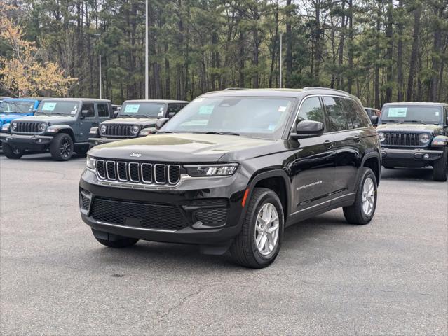 2025 Jeep Grand Cherokee GRAND CHEROKEE LAREDO X 4X4