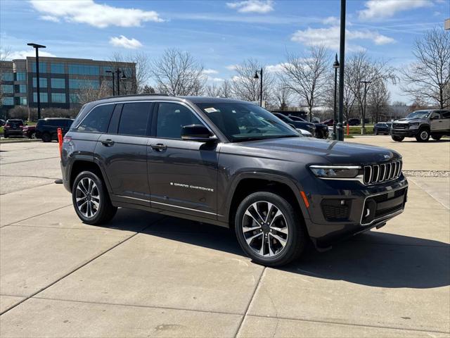 2025 Jeep Grand Cherokee GRAND CHEROKEE OVERLAND 4X4