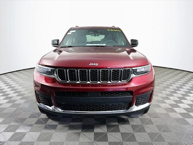 2025 Jeep Grand Cherokee GRAND CHEROKEE L LAREDO X 4X4