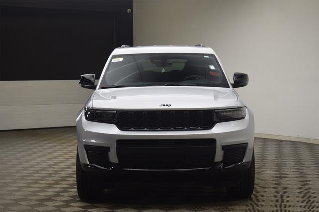 2025 Jeep Grand Cherokee GRAND CHEROKEE L ALTITUDE 4X4