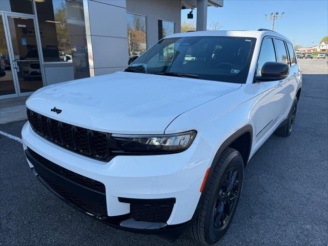 2025 Jeep Grand Cherokee GRAND CHEROKEE L ALTITUDE X 4X4