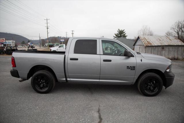 2022 RAM 1500 Classic Tradesman Crew Cab 4x4 57 Box