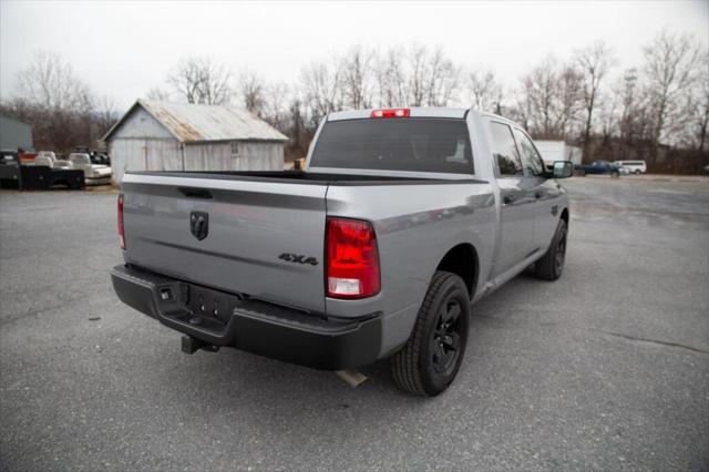 2022 RAM 1500 Classic Tradesman Crew Cab 4x4 57 Box