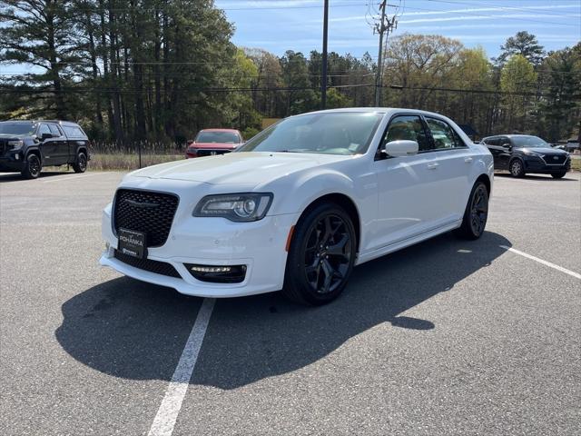 2023 Chrysler 300 Touring L