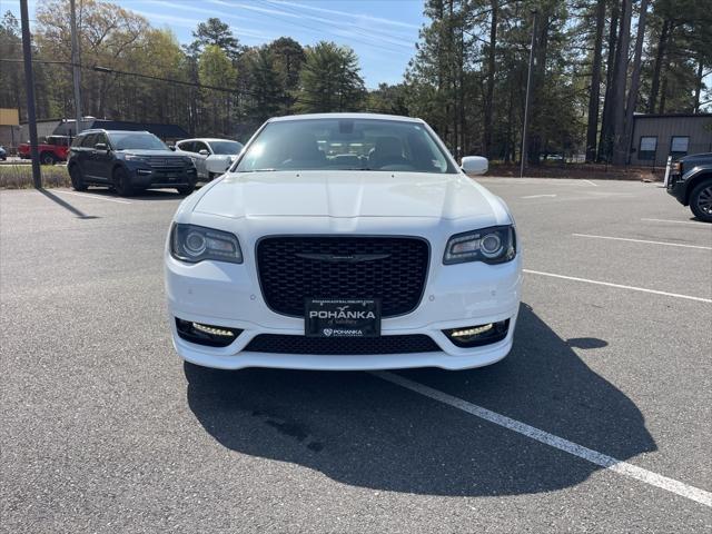 2023 Chrysler 300 Touring L