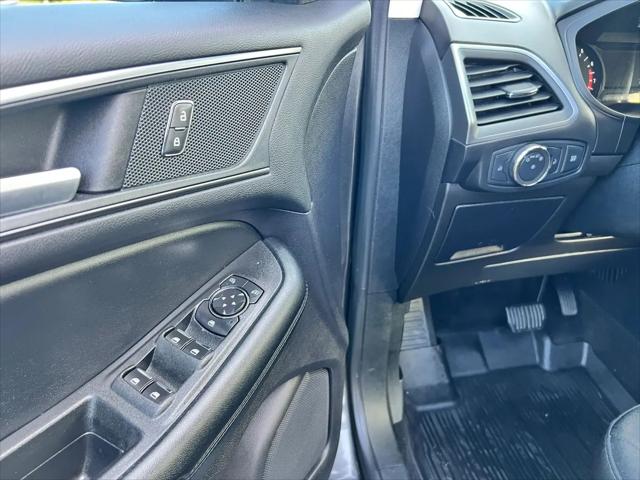 2020 Ford Edge SE