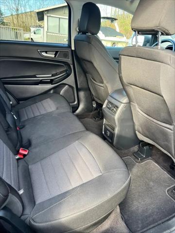 2020 Ford Edge SE