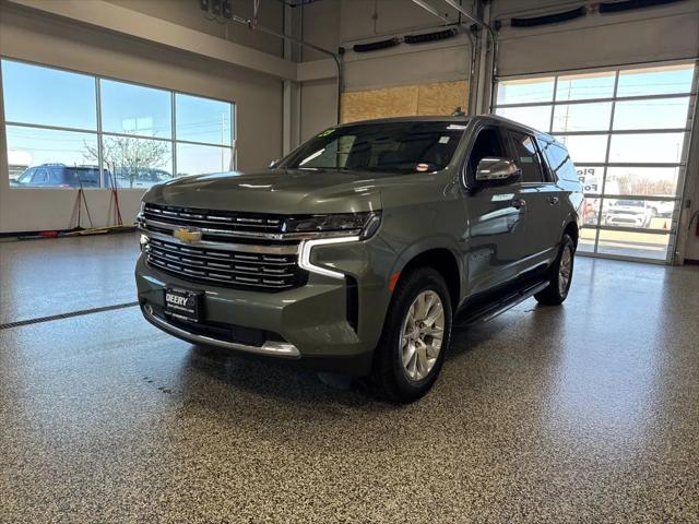 2023 Chevrolet Suburban 4WD Premier