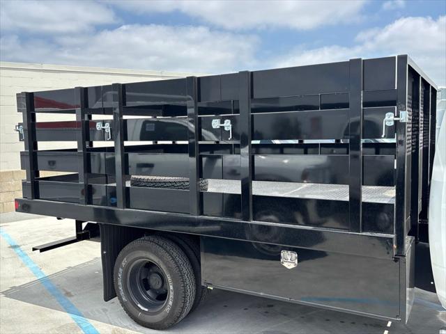 2024 RAM Ram 3500 Chassis Cab RAM 3500 TRADESMAN CHASSIS REGULAR CAB 4X4 84 CA