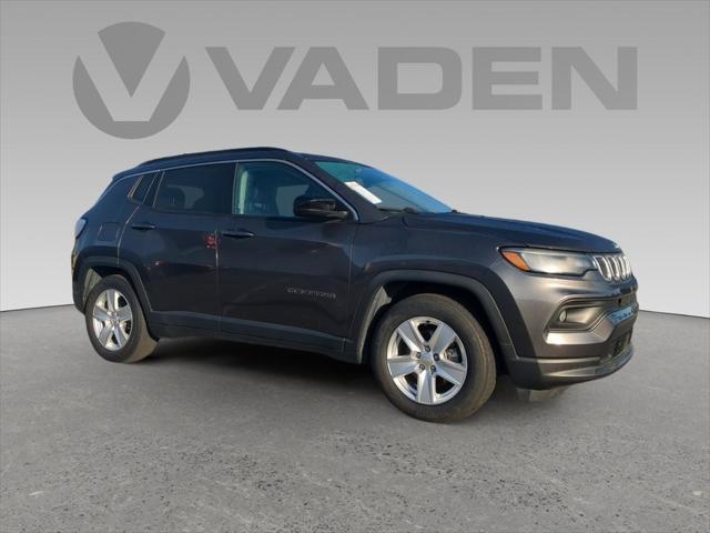 2022 Jeep Compass Latitude FWD