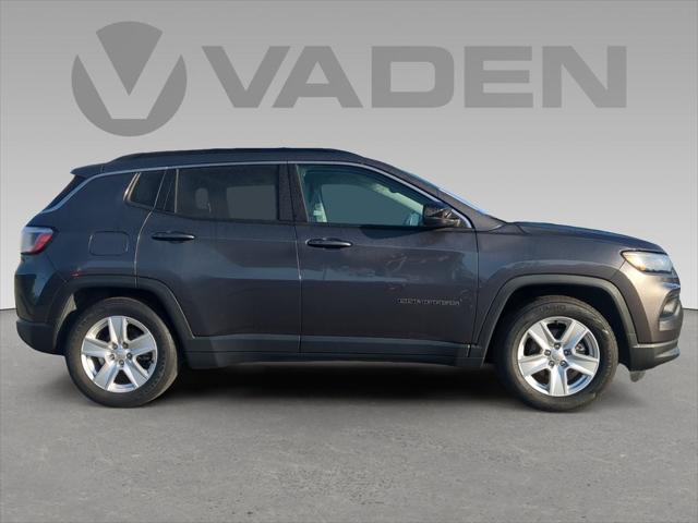2022 Jeep Compass Latitude FWD