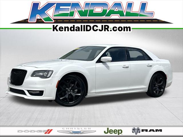 2021 Chrysler 300 Touring L
