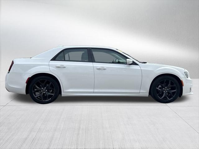2021 Chrysler 300 Touring L
