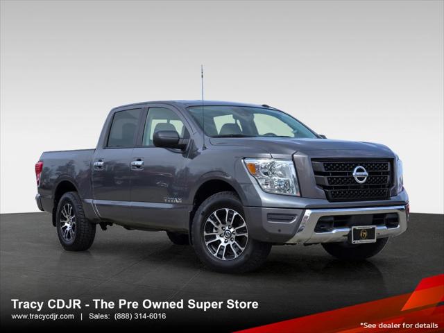 2021 Nissan TITAN Crew Cab SV 4x4