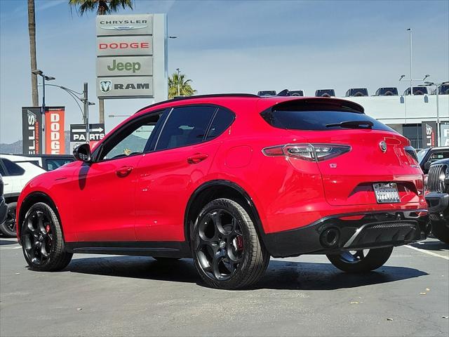 2024 Alfa Romeo Stelvio Competizione AWD