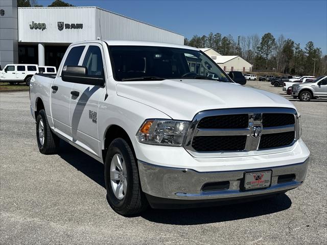 2023 RAM 1500 Classic SLT Crew Cab 4x4 57 Box