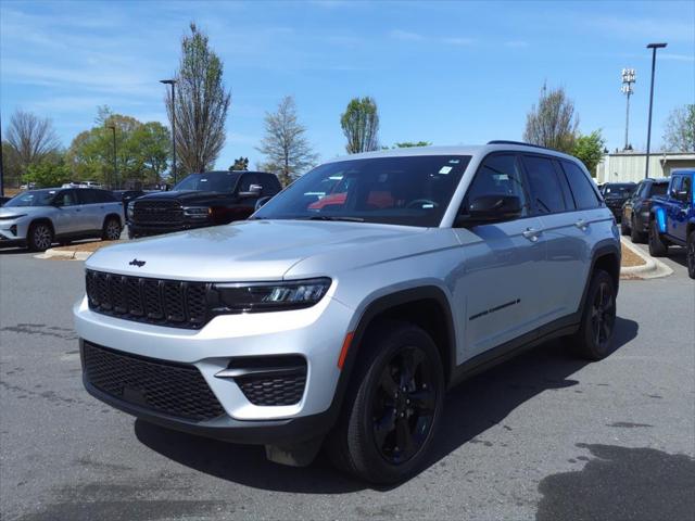 2023 Jeep Grand Cherokee Altitude 4x4