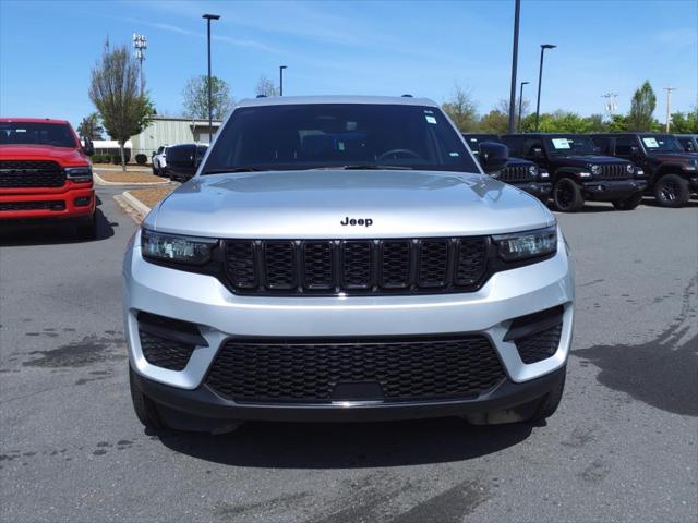 2023 Jeep Grand Cherokee Altitude 4x4