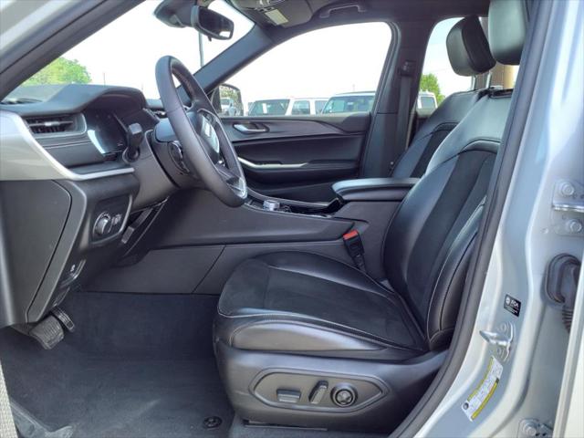 2023 Jeep Grand Cherokee Altitude 4x4